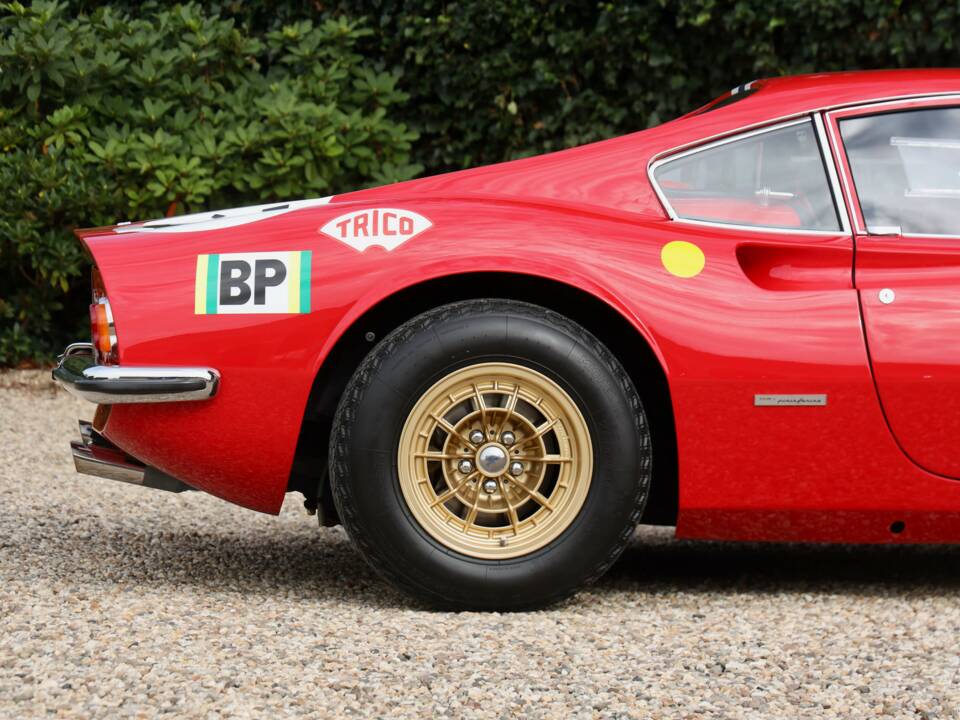 Immagine 27/50 di Ferrari Dino 246 GT (1971)