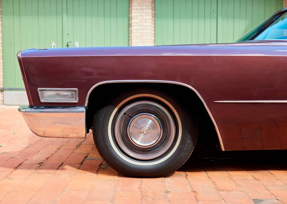 Bild 57/200 von Cadillac Coupe DeVille (1968)