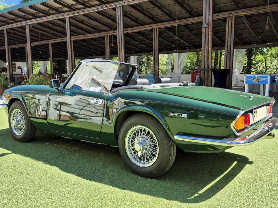 Image 16/62 of Triumph Spitfire Mk IV (1973)