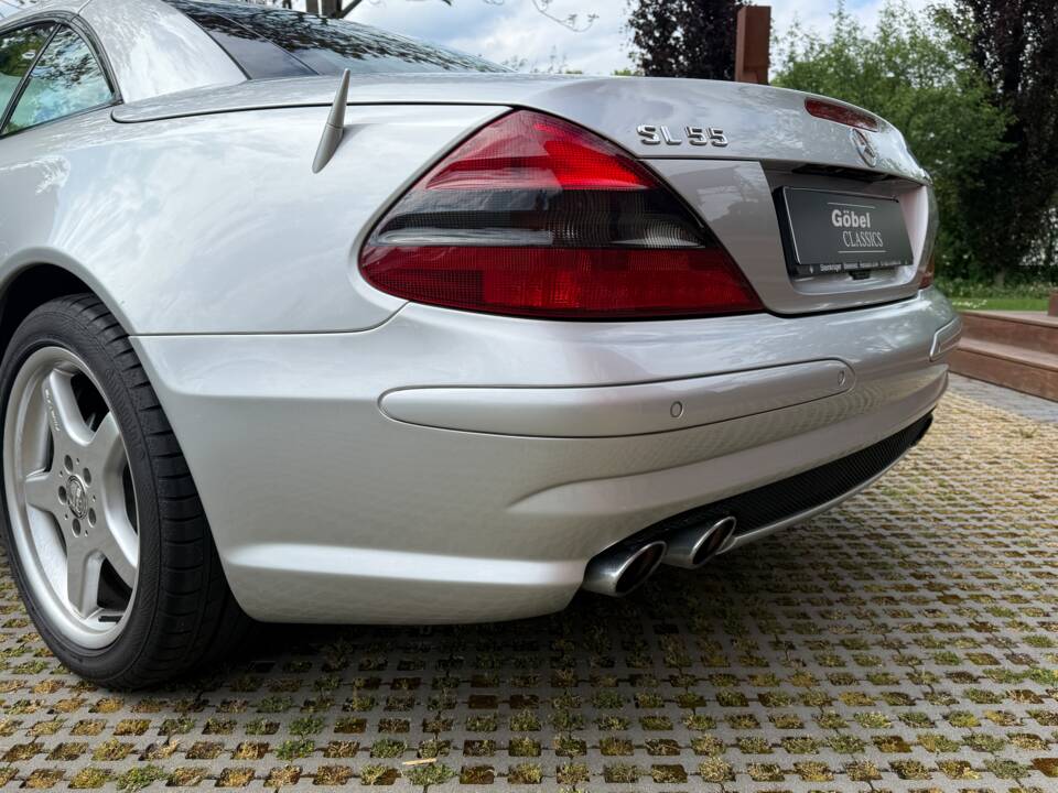 Image 7/29 of Mercedes-Benz SL 55 AMG (2004)