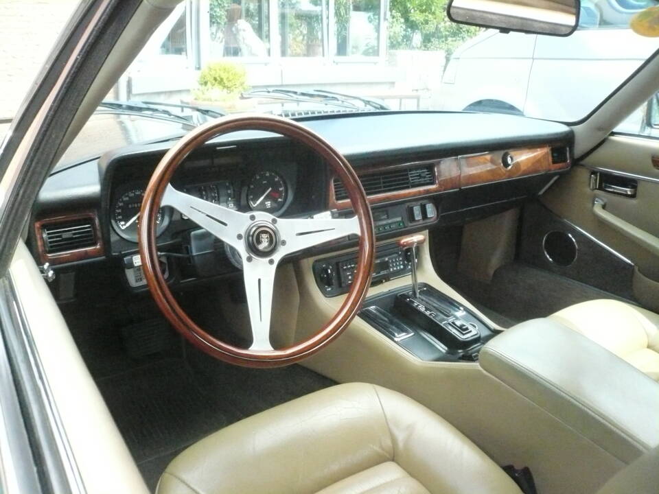 Afbeelding 5/5 van Jaguar XJ-SC V12 (1986)