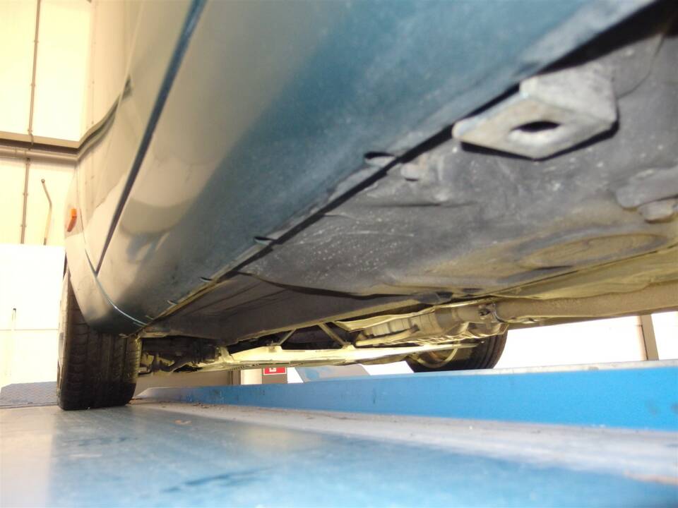 Bild 84/99 von Porsche 928 GTS (1992)