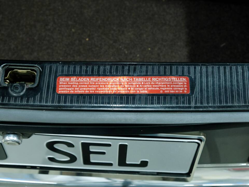 Bild 17/50 von Mercedes-Benz 500 SEL (1983)