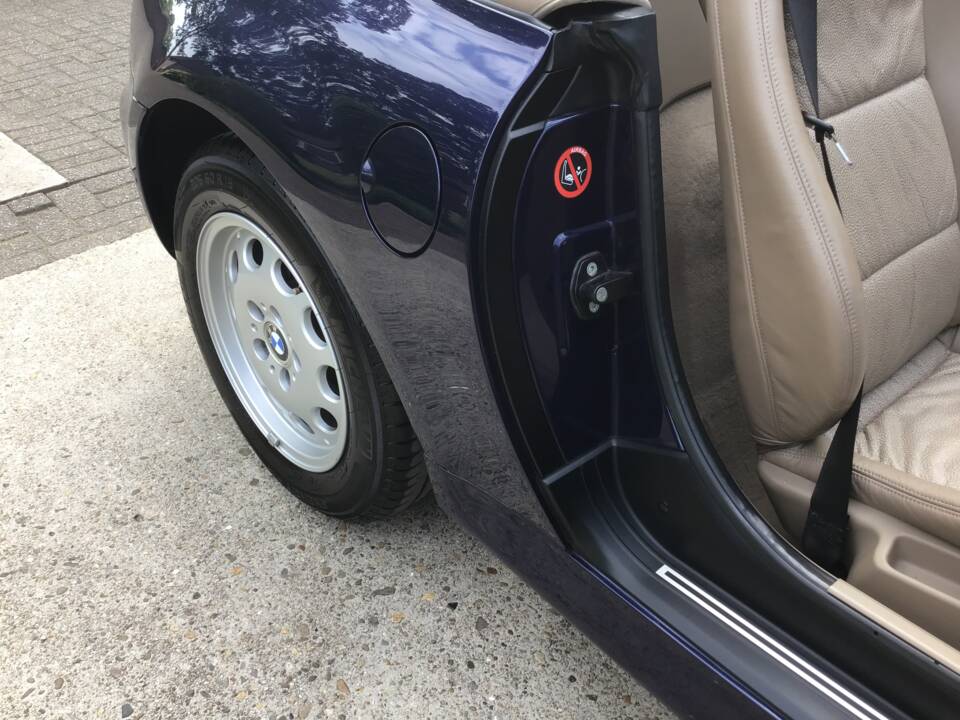 Bild 18/26 von BMW Z3 1.9 (1996)
