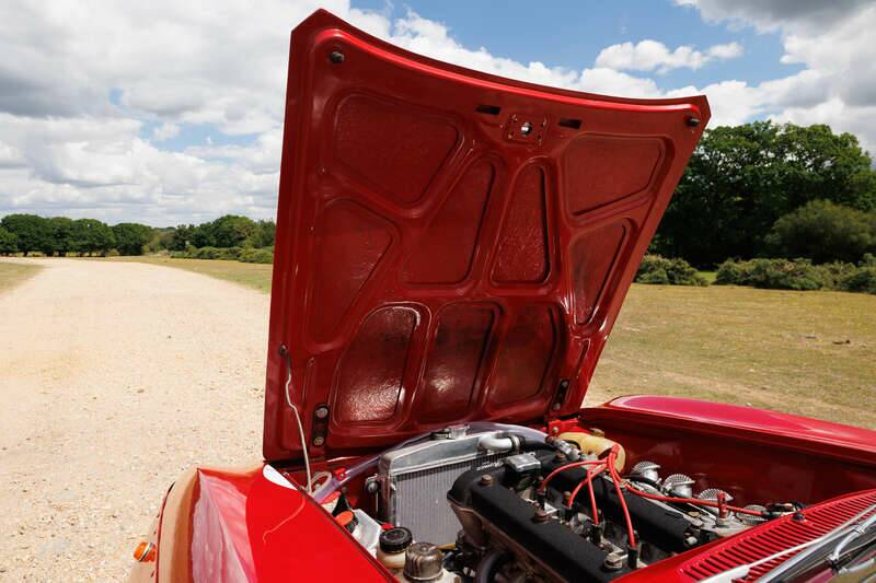 Image 48/50 de Alfa Romeo 1750 GT Veloce (1971)