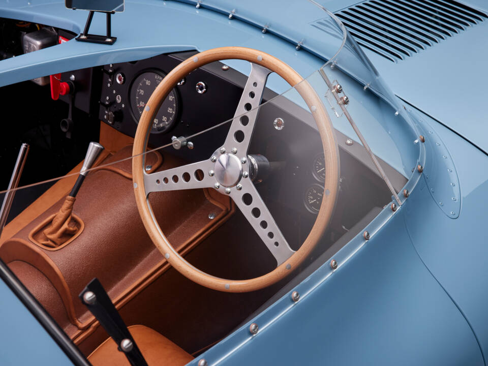 Imagen 11/31 de Jaguar D-Type (2019)