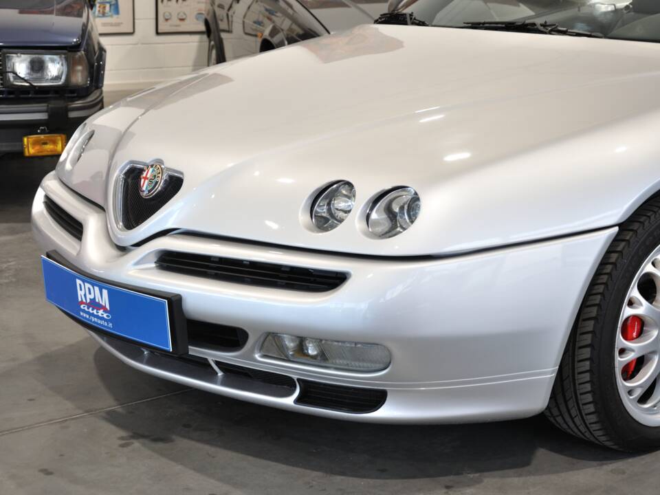 Image 12/32 of Alfa Romeo Spider 3.0 V6 24V (2002)