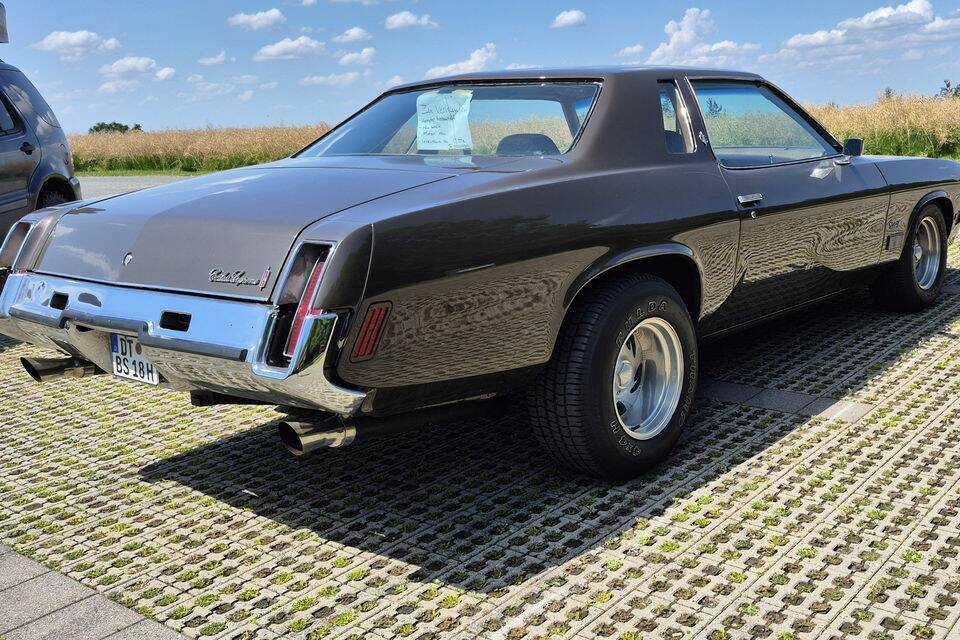 Image 6/8 of Oldsmobile Cutlass Supreme (1973)