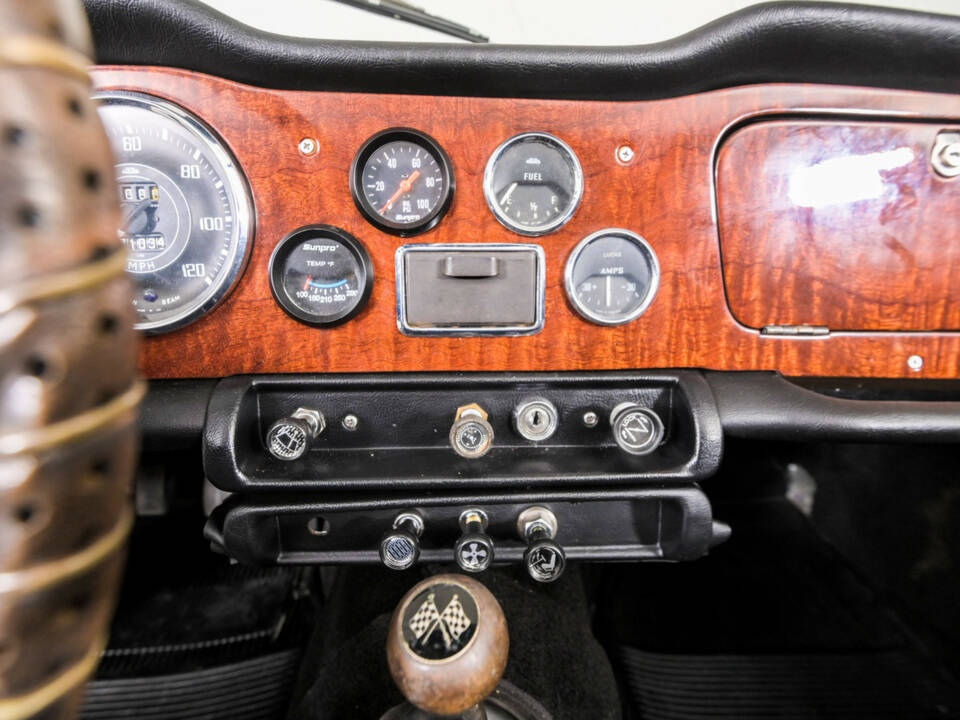 Bild 25/50 von Triumph TR 4A (1966)