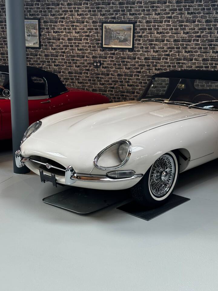 Immagine 22/22 di Jaguar E-Type 3.8 Flat Floor (1961)