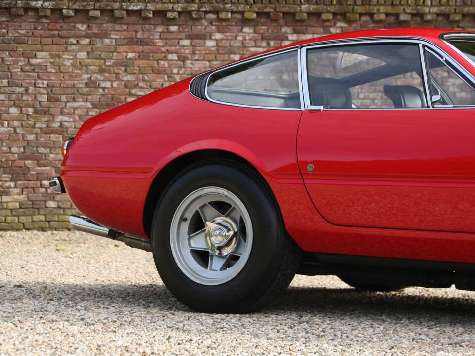 Afbeelding 19/50 van Ferrari 365 GTB/4 Daytona (1973)