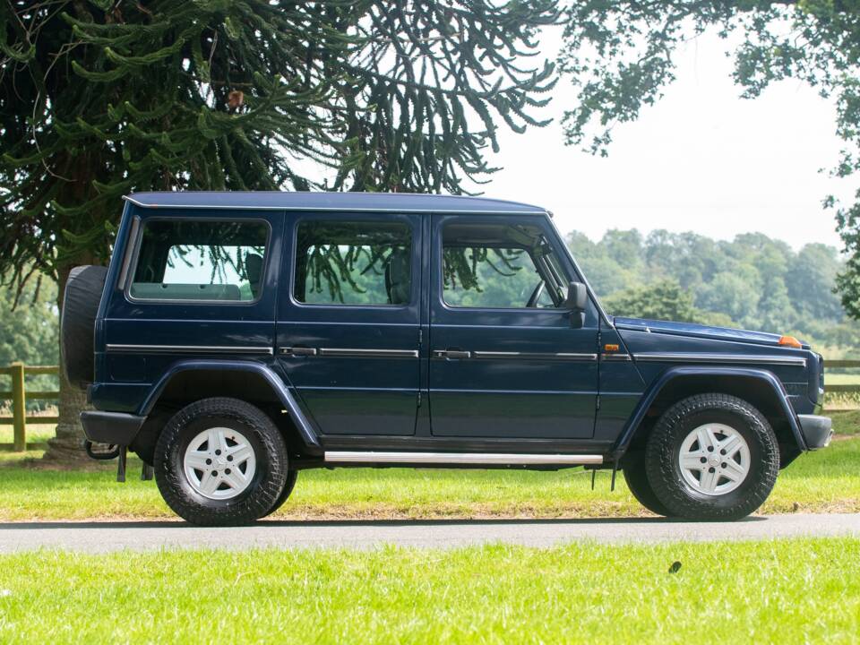 Bild 17/50 von Mercedes-Benz 300 GE (lang) (1995)