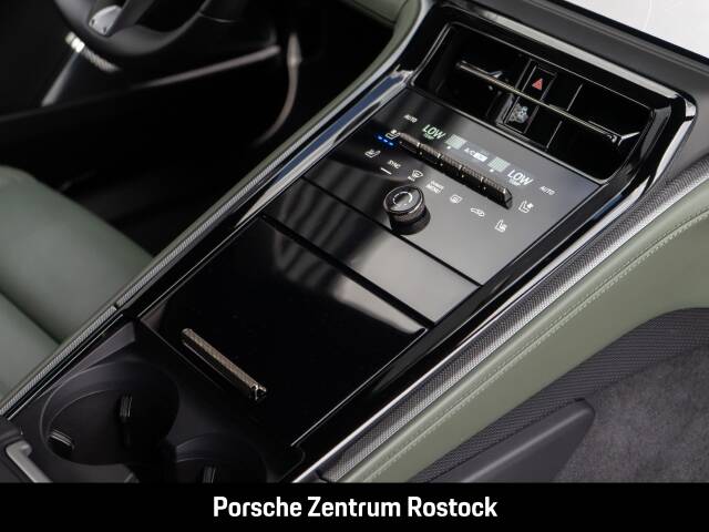 Imagen 21/35 de Porsche Panamera Turbo S E-Hybrid (2024)