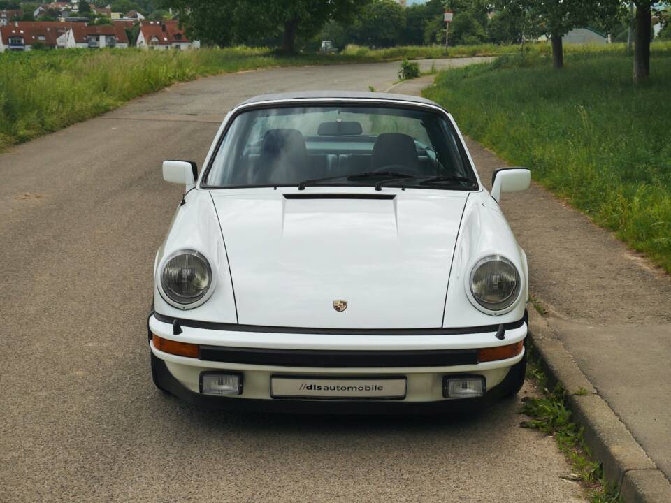 Image 8/25 of Porsche 911 Carrera 3.0 (1976)