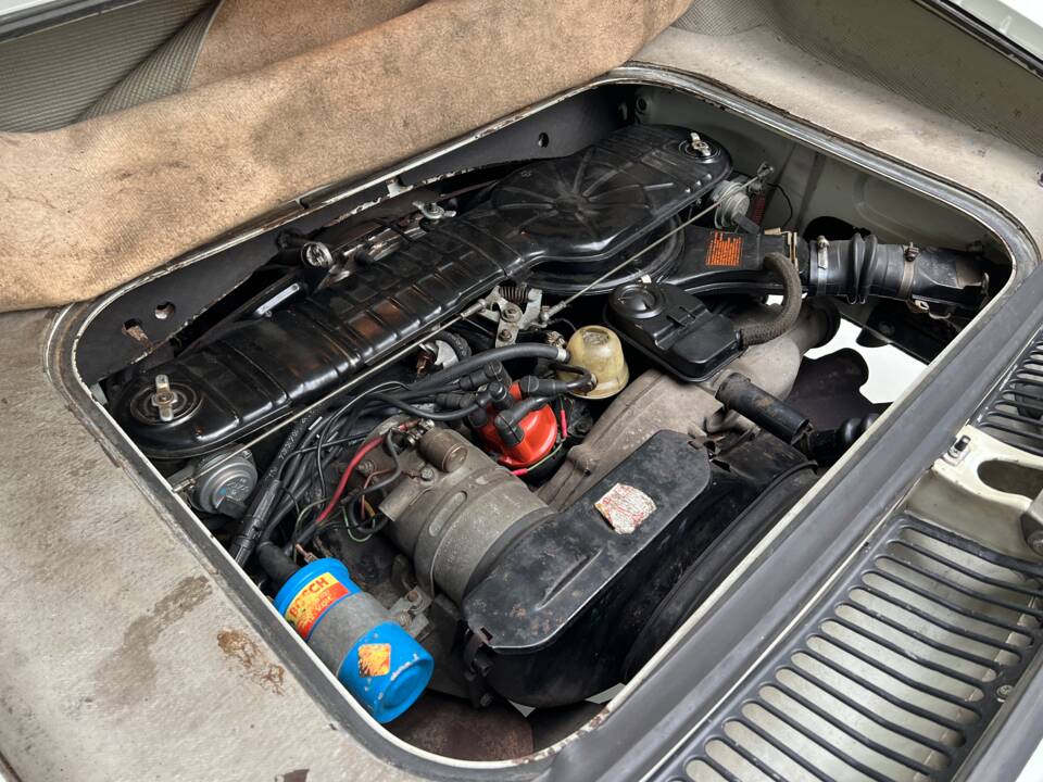 Image 23/37 of Volkswagen Karmann Ghia 1600 L (1968)