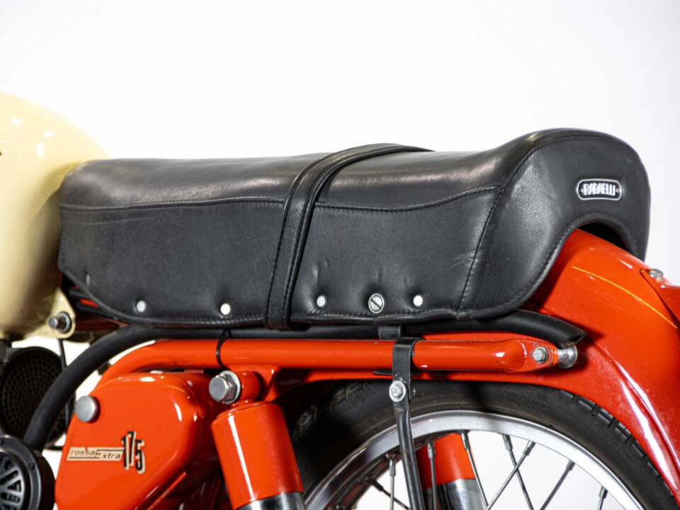 Bild 24/50 von Gilera 175 Sport (1956)