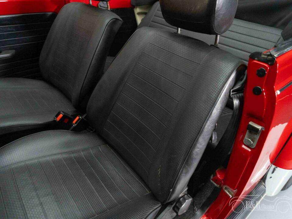 Image 14/19 of Volkswagen Escarabajo 1600 (1976)