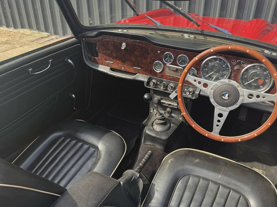 Imagen 3/19 de Triumph TR 4A IRS (1967)