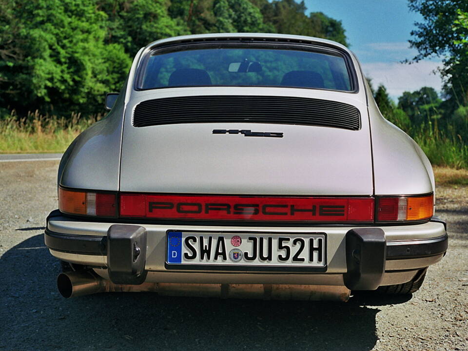 Image 2/5 of Porsche 911 SC 3.0 (1982)