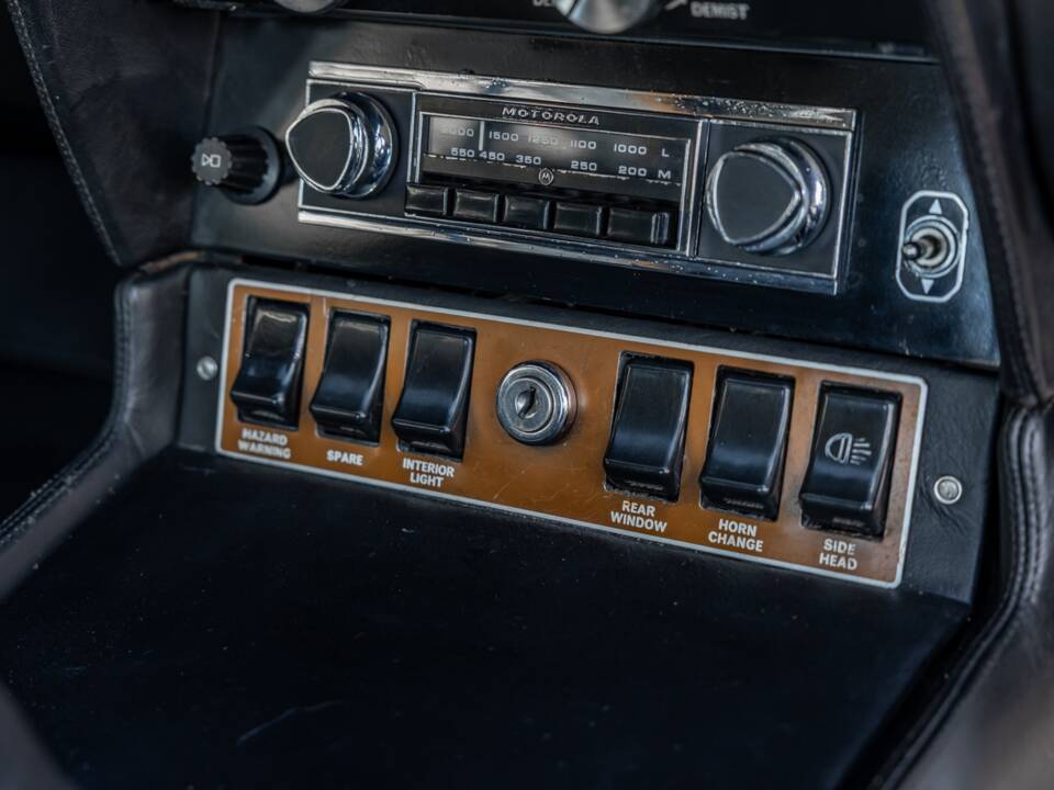 Bild 44/51 von Aston Martin DBS (1971)