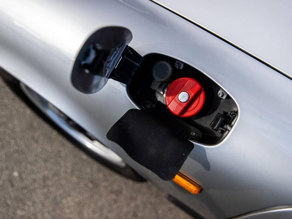 Image 41/132 of Porsche 911 Speedster 3.2 (1989)