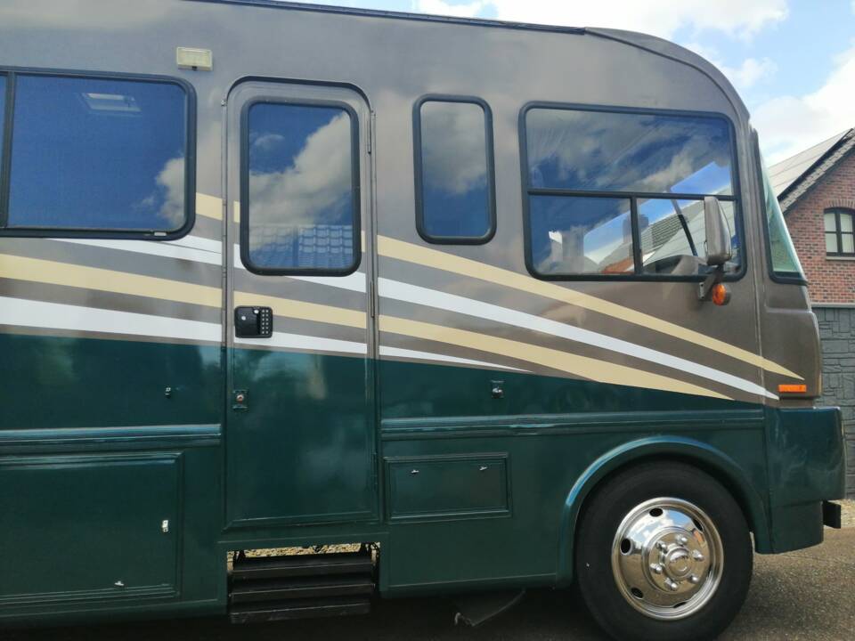 Bild 5/8 von Spartan EC2242 Camper (1994)