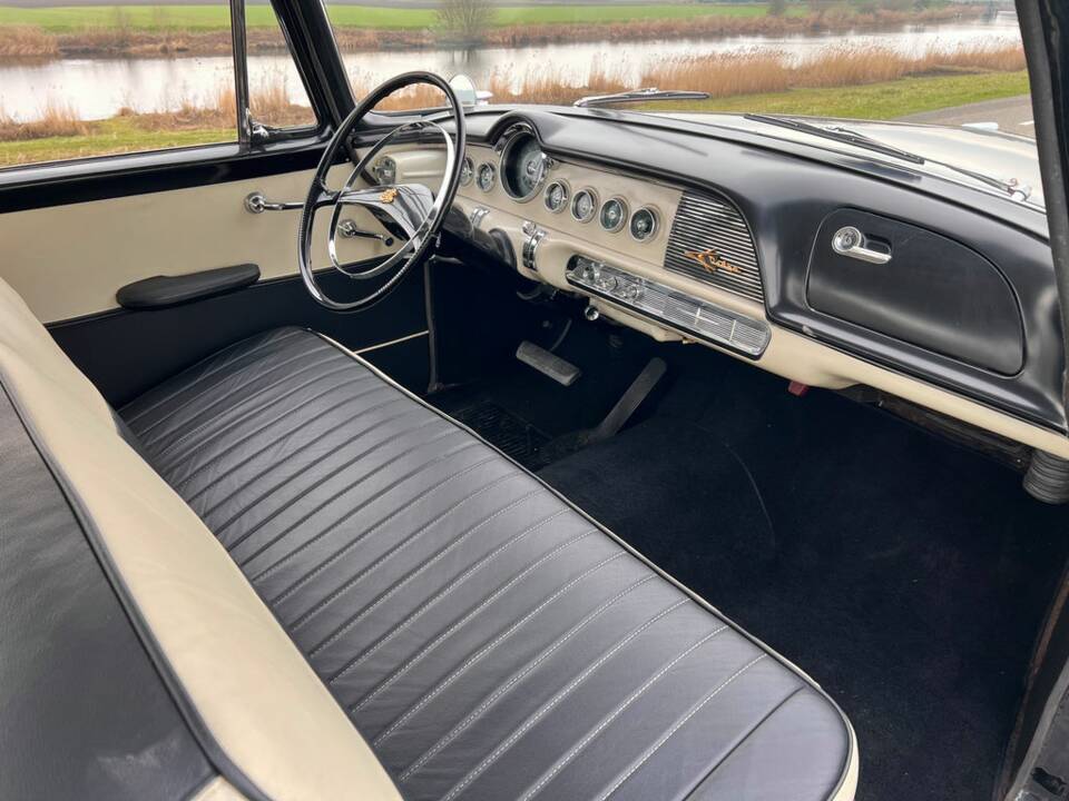 Image 2/8 of Dodge Coronet (1956)