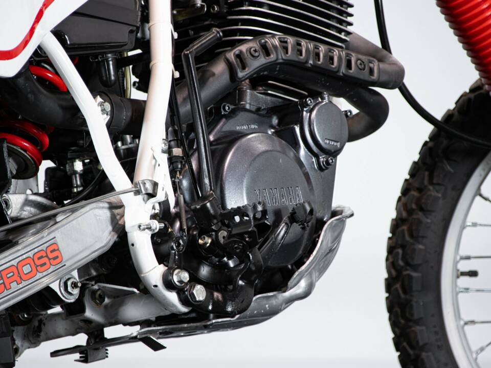 Image 42/50 de Yamaha DUMMY (1986)