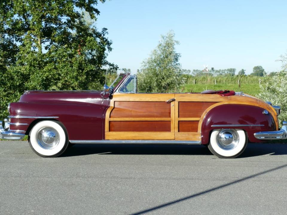 Bild 2/17 von Chrysler Windsor Town &amp; Country (1948)