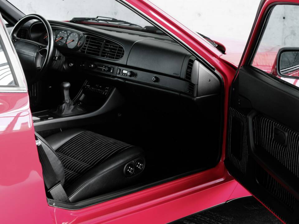 Bild 27/50 von Porsche 944 S2 (1990)