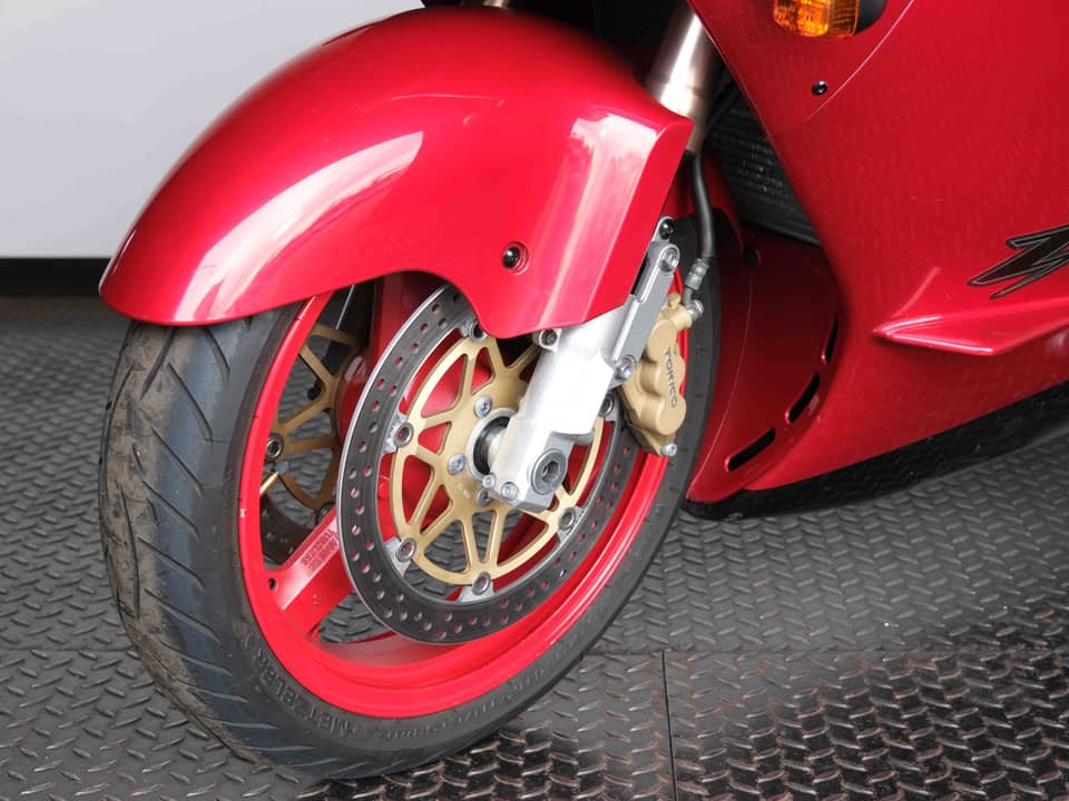 Image 75/91 of Kawasaki Ninja 1200 ZX-12R (2000)