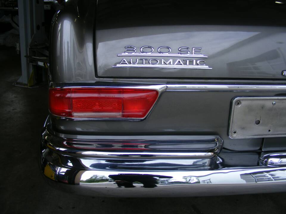 Afbeelding 65/68 van Mercedes-Benz 300 SE (1964)