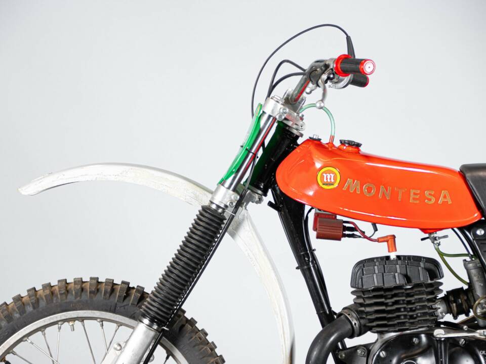 Image 24/50 de Montesa DUMMY (1977)