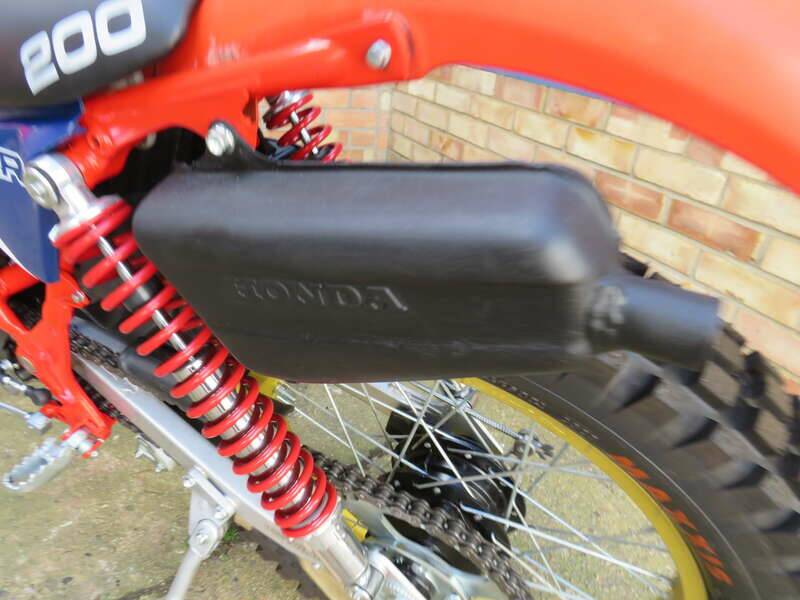 Bild 36/38 von Honda DUMMY (1983)