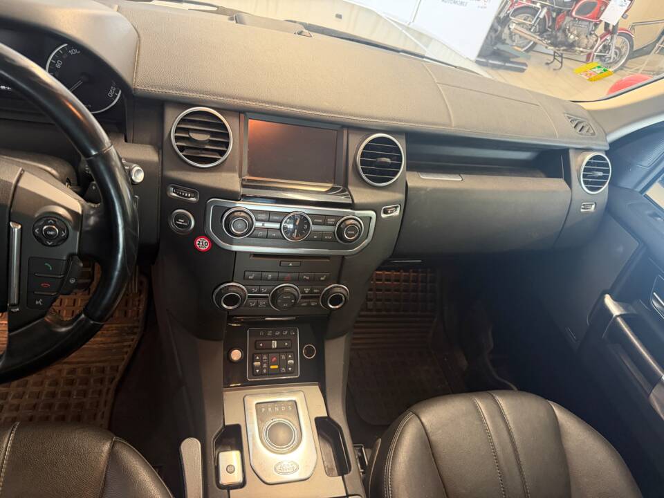 Bild 10/13 von Land Rover Discovery SDV6 (2011)