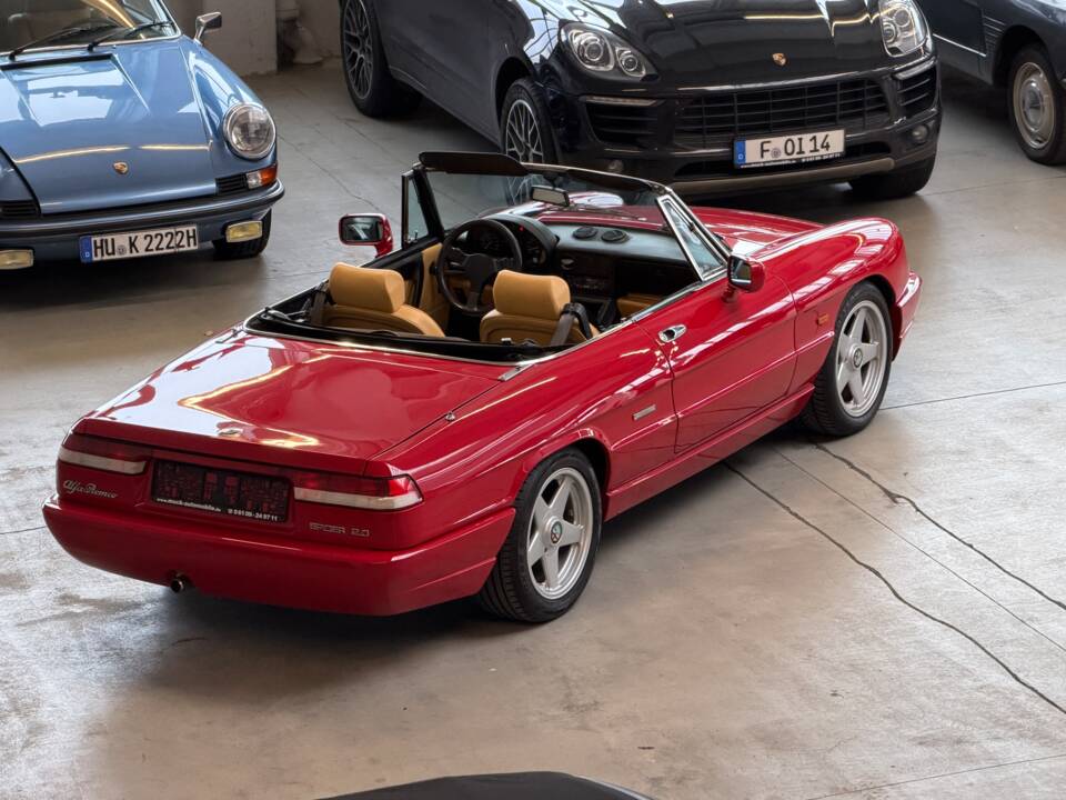 Image 2/42 de Alfa Romeo 2.0 Spider (1991)