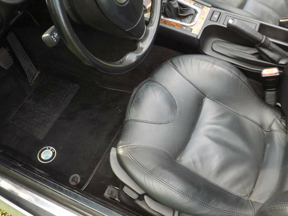 Bild 31/50 von BMW Z3 Coupé 2.8 (2000)