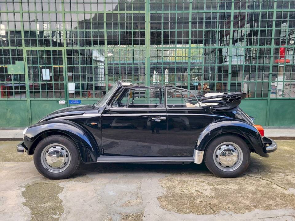 Immagine 17/47 di Volkswagen Käfer 1303 (1974)