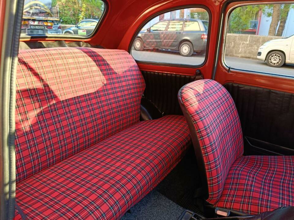 Image 49/50 of FIAT 500 L (1971)