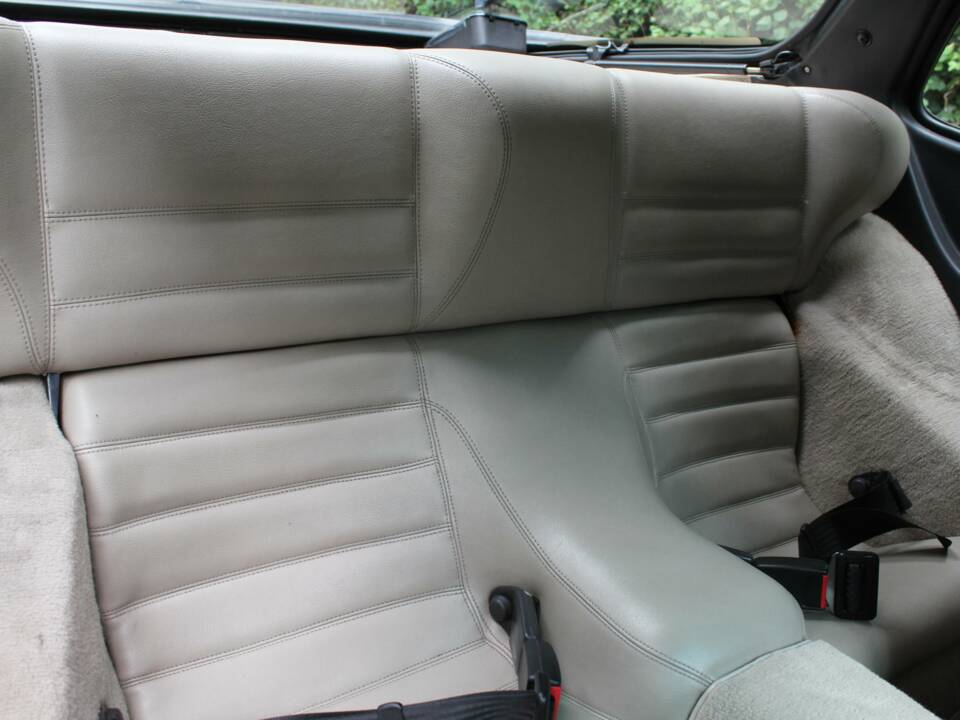 Bild 14/19 von Porsche 944 Turbo (1987)