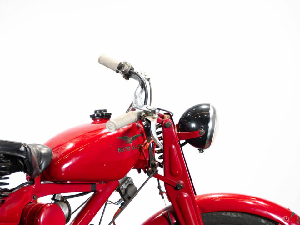 Bild 36/50 von Moto Guzzi Motoleggera 65 (1951)