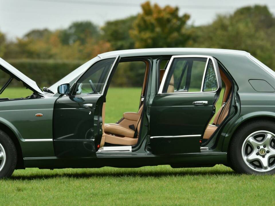 Immagine 34/50 di Bentley Arnage Green Label (1998)