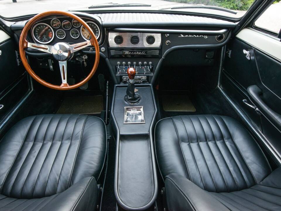 Image 3/6 de Maserati Sebring 3.7 (1966)