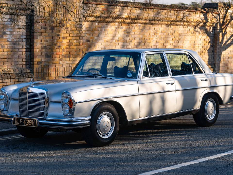 Mercedes-Benz 300 Classic Cars for Sale - Classic Trader