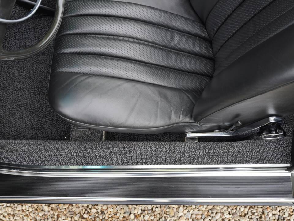 Imagen 31/50 de Mercedes-Benz 280 SL (1969)