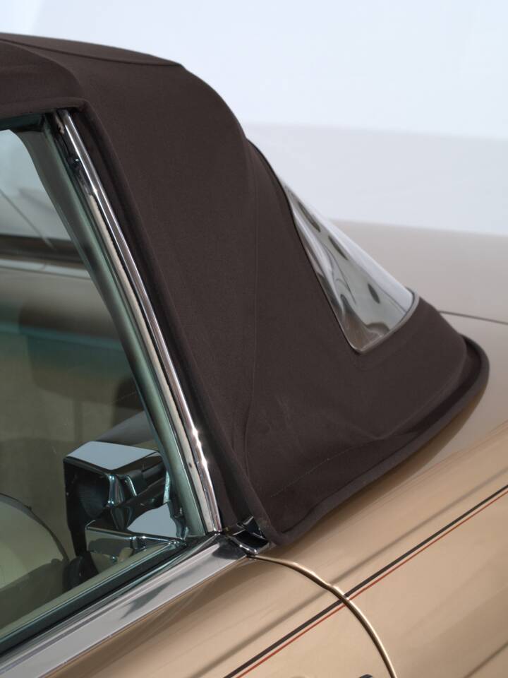 Image 14/47 de Mercedes-Benz 560 SL (1987)