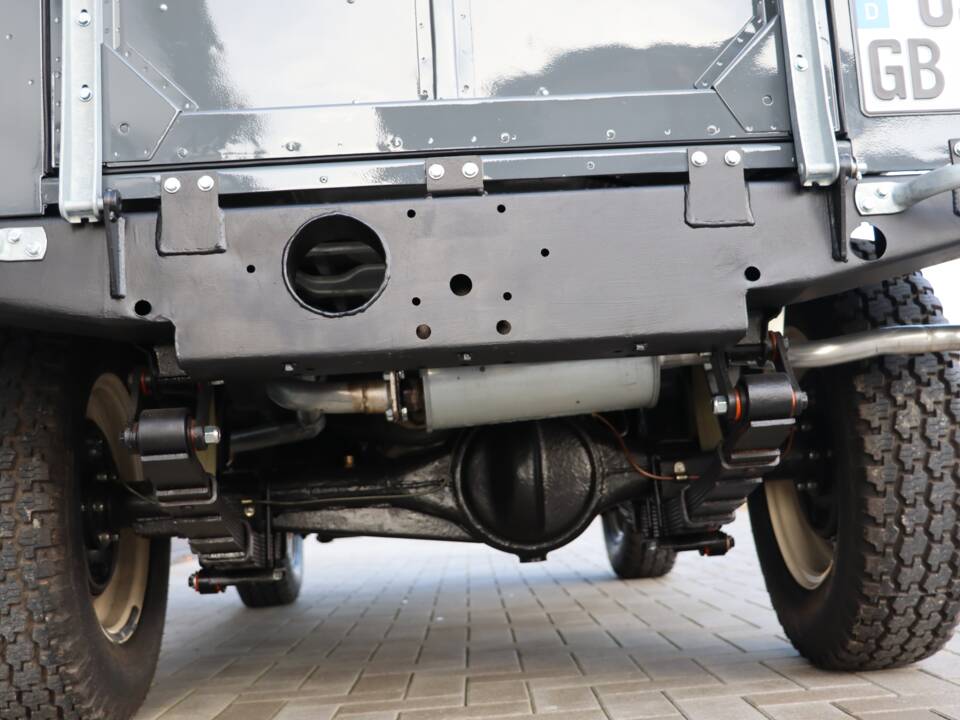 Bild 34/64 von Land Rover 88 (1958)