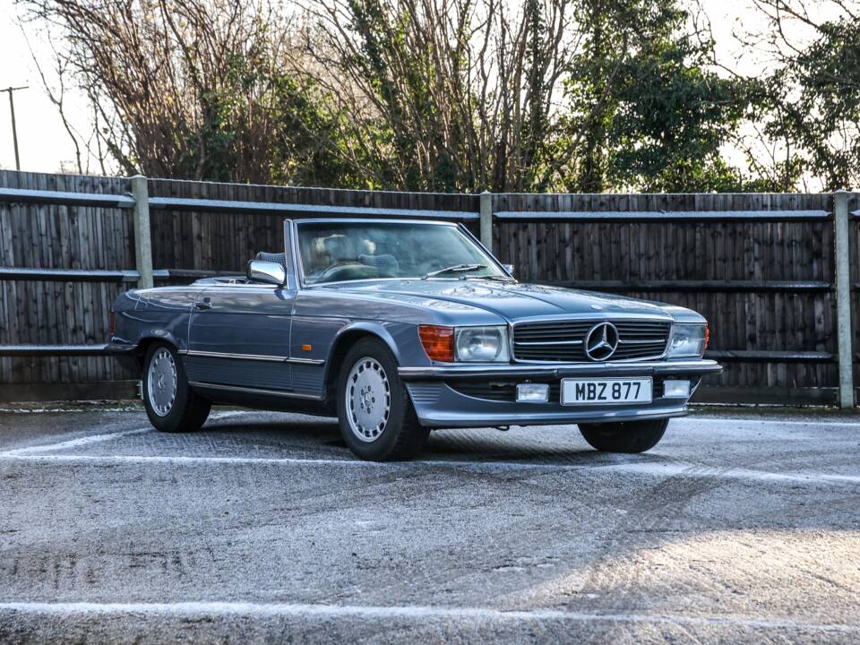 Image 7/19 of Mercedes-Benz 300 SL (1987)