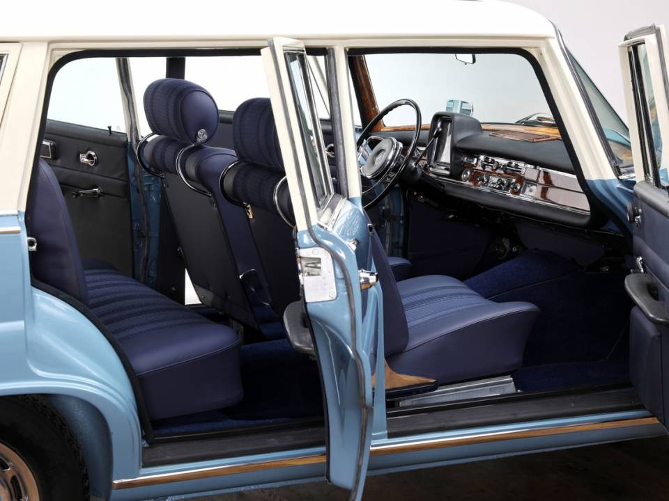 Bild 13/35 von Mercedes-Benz 230 S Universal (1968)