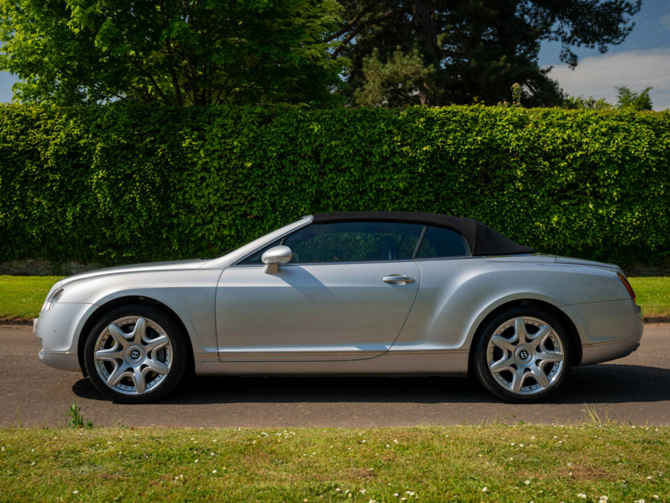 Image 3/12 of Bentley Continental GTC (2008)